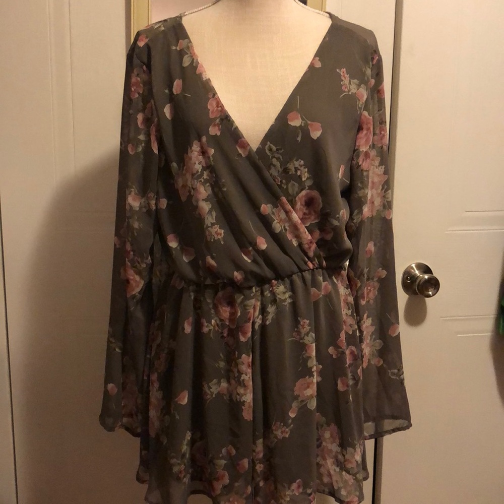 Dainty Hooligan romper